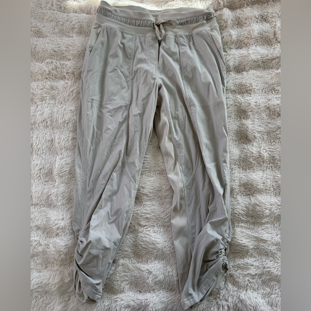 Lululemon Dance Studio Mid-Rise Cropped Pant